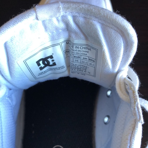 Womens canvas DC sneakers, size 7 - Picture 4 of 5